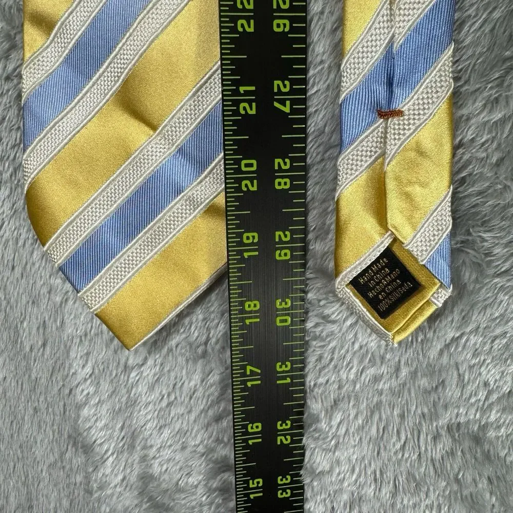 DONALD J TRUMP NECKTIE SIGNATURE COLLECTION Blue Yellow Diagonal Stripe Gold Bar